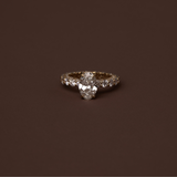 Maya Oval Solitaire