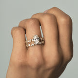 Scarlett Oval Solitaire