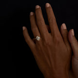 Elsie Oval Solitaire